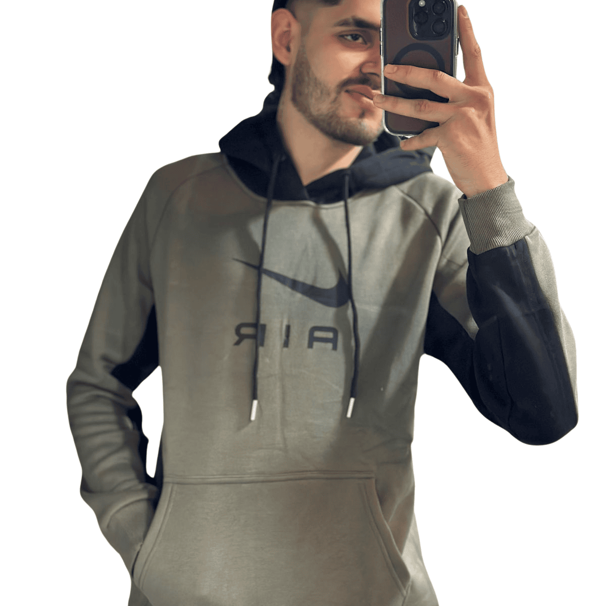 Comprar Buzo Nike con Capucha para Hombre En Onlineshoppingcenterg, sabemos que buscas lo mejor en ropa deportiva y casual. Si estás pensando en comprar buzo Nike con capucha para hombre, aquí encontrarás todo lo que necesitas saber antes de hacer tu compra. Descubre los modelos, características y ofertas que te ofrecemos.  ¿Por qué elegir un buzo Nike con capucha para hombre? Los buzos Nike son reconocidos por su calidad, diseño moderno y comodidad. Están hechos con materiales de alta durabilidad, ideales para actividades deportivas o para un look casual. Con un buzo Nike, obtendrás:  Estilo único: Diseños que marcan tendencia.  Comodidad máxima: Gracias a su confección con tejidos suaves como el algodón y el poliéster.  Variedad de colores: Desde un clásico buzo Nike gris hasta opciones llamativas como el buzo Nike rojo o el buzo Nike azul.  Tecnología avanzada: Algunos modelos, como el buzo Nike dri fit, ofrecen control de humedad.  Principales modelos de buzos Nike para hombre Buzo Nike Sportswear Perfecto para un estilo casual y cómodo. Este modelo es uno de los más populares gracias a su diseño clásico y versatilidad.  Buzo Nike Tech Fleece Ideal para los días fríos, este buzo combina tecnología térmica y diseño moderno. Los buzos Nike tech son livianos y cálidos.  Buzo Nike Air Un modelo icónico que destaca por su logotipo "Air" en el pecho. Encuentra opciones en colores como buzo Nike air gris y buzo Nike air blanco.  Buzo Nike Jordan Inspirado en la leyenda del baloncesto, este buzo es ideal para los amantes del estilo deportivo y urbano. Disponibles en colores como buzo Nike Jordan rojo.  Variedad de colores y estilos En Onlineshoppingcenterg, contamos con una amplia selección de colores y estilos para adaptarse a tus gustos y necesidades:  Buzo Nike gris hombre: Un clásico que combina con todo.  Buzo Nike rojo: Para un look atrevido.  Buzo Nike azul marino: Elegancia y versatilidad.  Buzo Nike blanco: Minimalismo en su máxima expresión.  Buzo Nike camuflado: Perfecto para destacar.  Ofertas y precios en buzos Nike con capucha Sabemos que buscas calidad al mejor precio. Por eso, en nuestra tienda encontrarás:  Buzos Nike hombre oferta: Modelos con descuentos especiales.  Buzo Nike completo: Ideal para combinar con pantalones deportivos.  Buzo Nike hombre precio competitivo: Garantizamos excelentes precios.  Cómo comprar tu buzo Nike con capucha para hombre Explora nuestro catálogo: Visita Onlineshoppingcenterg para ver todos los modelos disponibles.  Selecciona tu talla: Contamos con tallas para todos, desde S hasta XL.  Realiza tu compra: Disfruta de un proceso rápido y seguro.  Recíbelo en casa: Envíos rápidos y confiables.  Preguntas frecuentes ¿Qué materiales utilizan los buzos Nike? Los buzos Nike están fabricados con mezclas de algodón y poliéster, ofreciendo comodidad y resistencia.  ¿Hay opciones para diferentes climas? Sí, tenemos modelos como el buzo Nike tech fleece para climas fríos y el buzo Nike dri fit para actividades deportivas en climas cálidos.  ¿Cómo puedo encontrar ofertas en buzos Nike? Visita nuestra sección de buzos Nike hombre oferta para aprovechar los mejores descuentos.  Si buscas calidad, estilo y comodidad, no dudes en comprar buzo Nike con capucha para hombre en Onlineshoppingcenterg. Explora nuestra variedad de modelos, colores y precios. ¡Haz tu compra ahora y luce increíble!